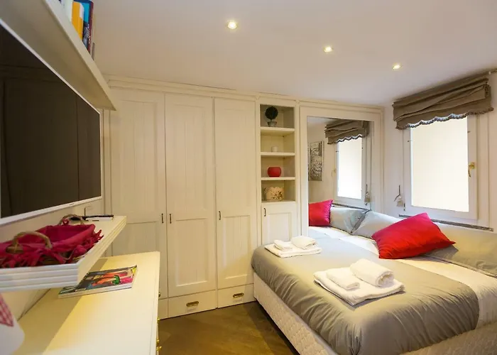 Pantheon Romantic Loft Appartement